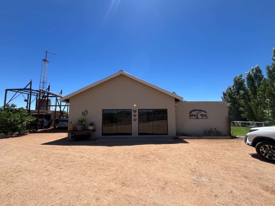 3 Bedroom Property for Sale in Olyfvenhoudtsdrift Northern Cape
